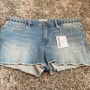 Frame Le Cutoff Denim Shorts